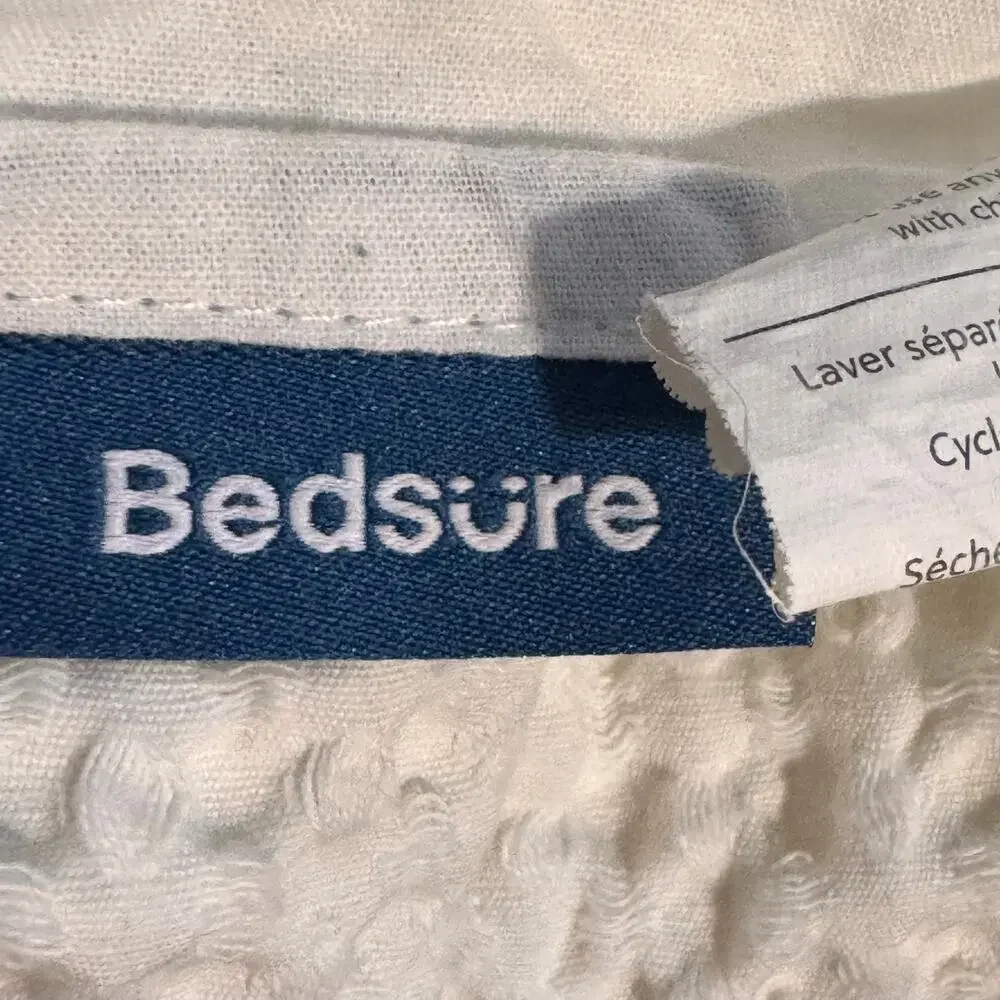 Bedsure White Textured Pillow Sham King 21 x 36.5 Single